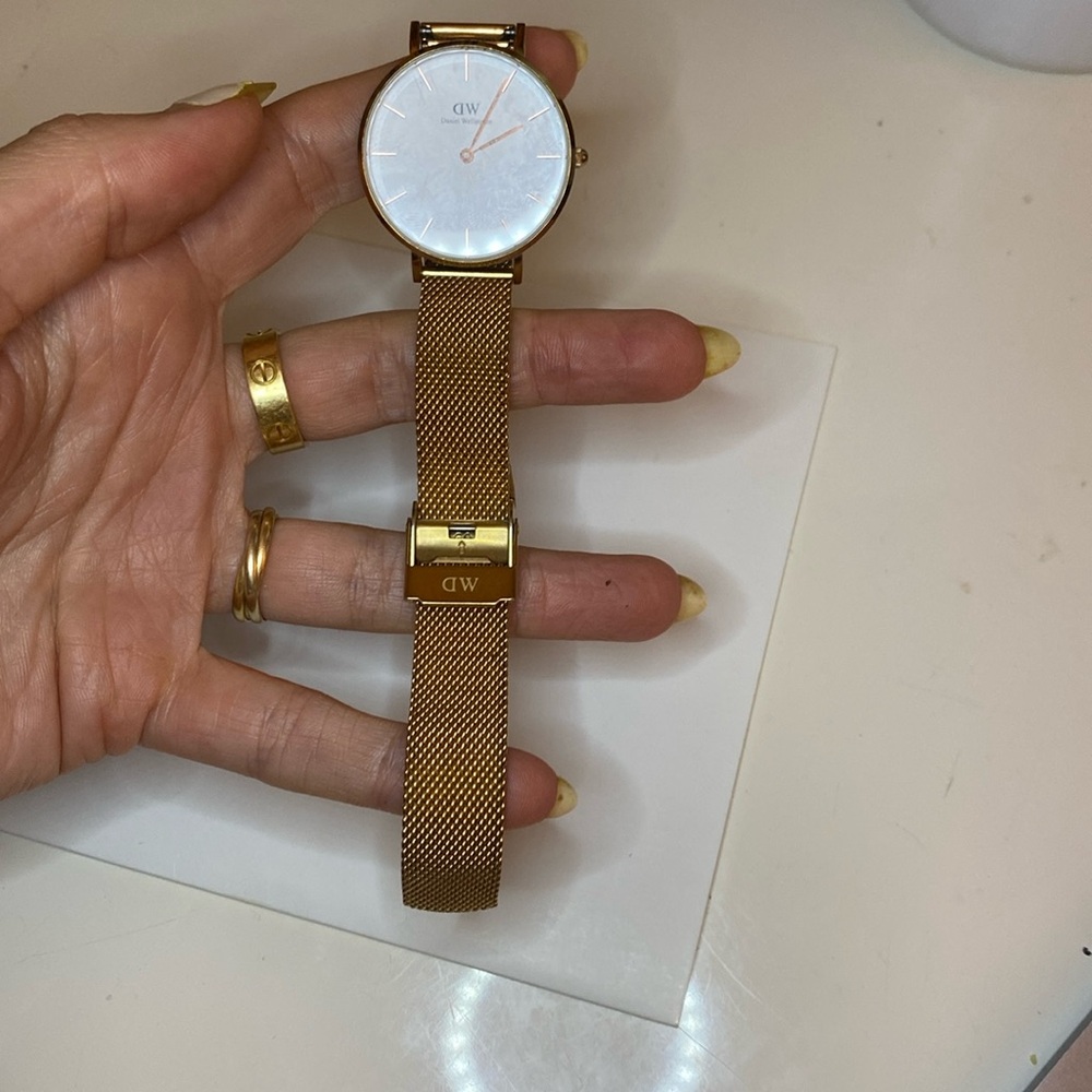 Daniel Wellington women’s gold watch